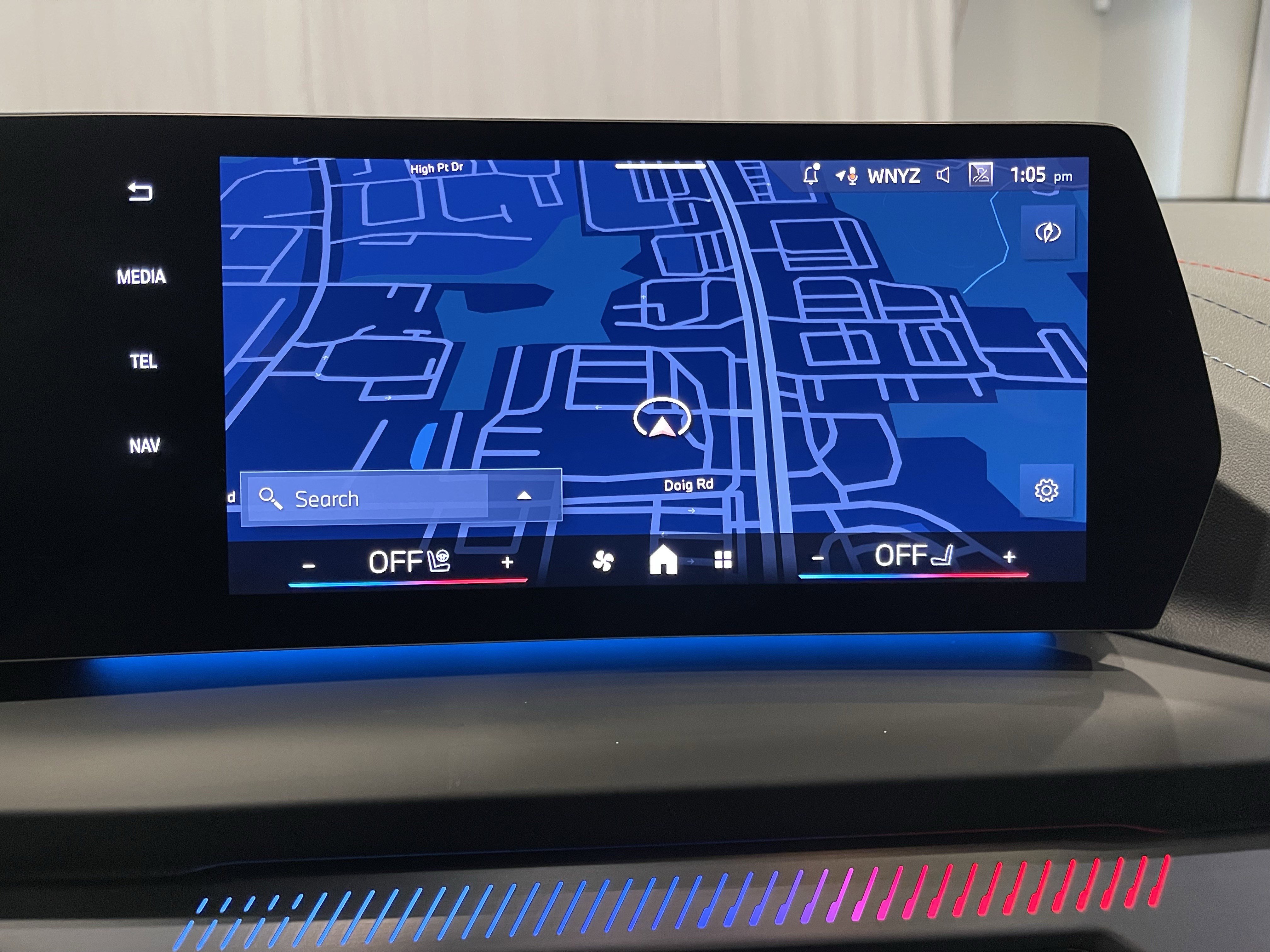 Used 2025 BMW 228i xDrive w/ Premium Package image 22