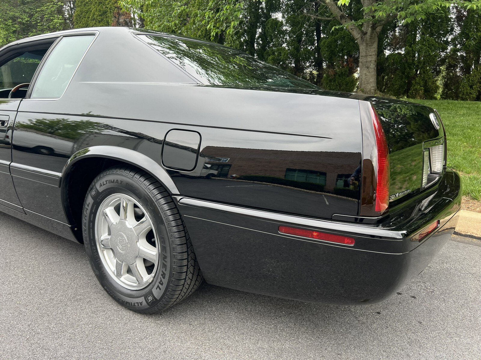 Used 2002 Cadillac Eldorado Touring w/ Preffered Equipment Group FWD image 92