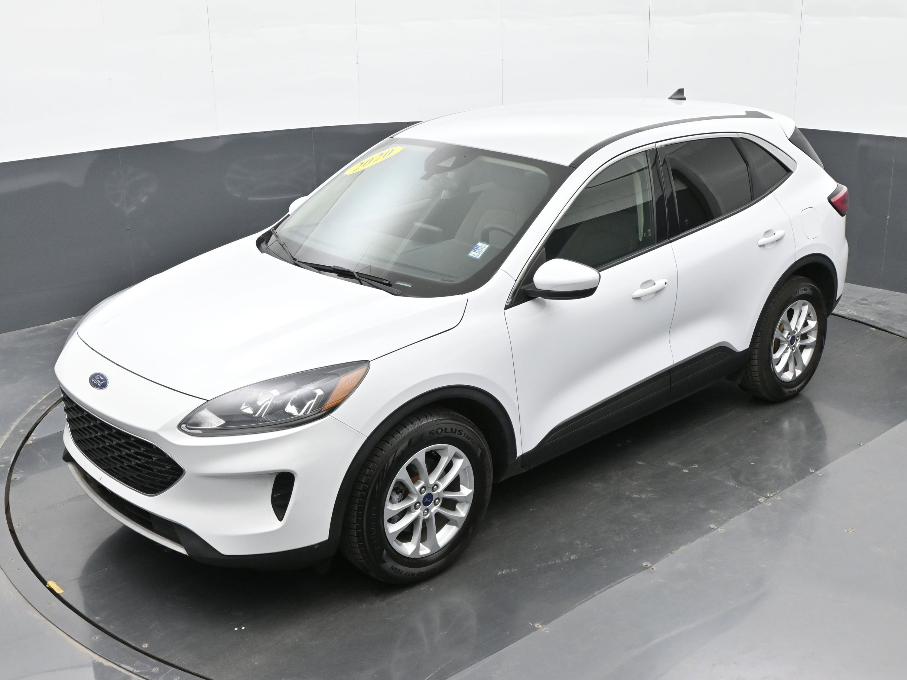 Used 2020 Ford Escape SE image 36