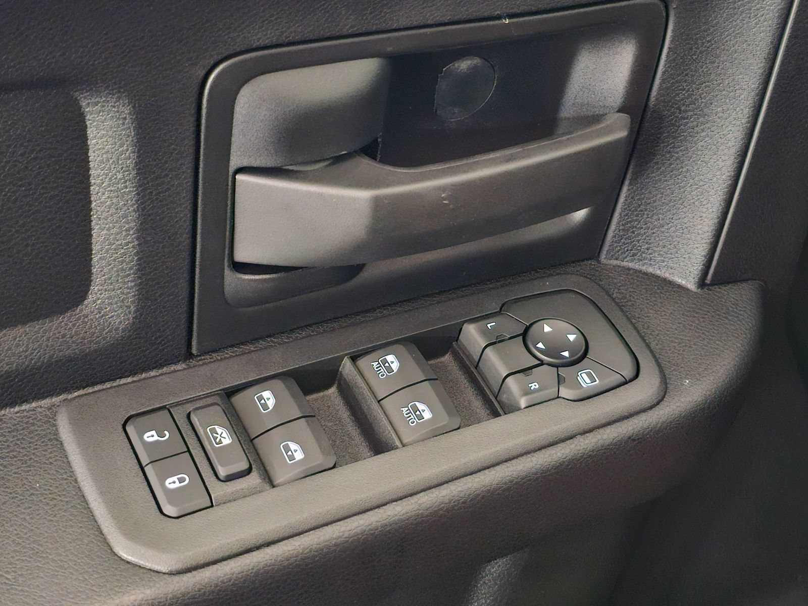 New 2026 RAM 2500 Tradesman AWD/4WD image 20