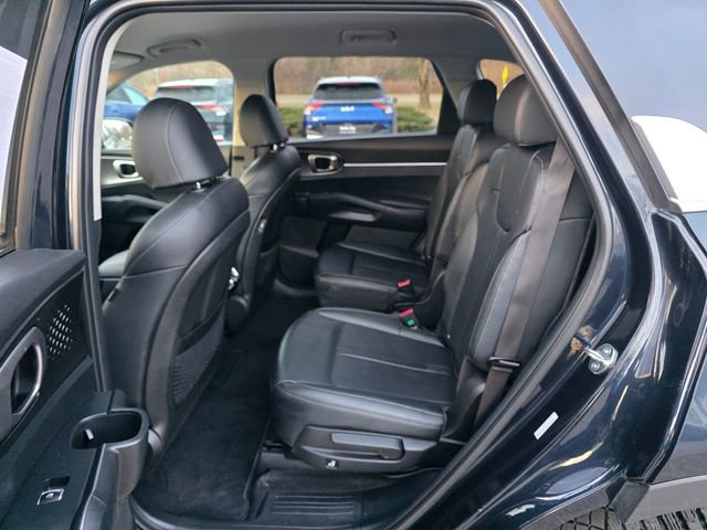 Certified 2023 Kia Sorento EX image 18