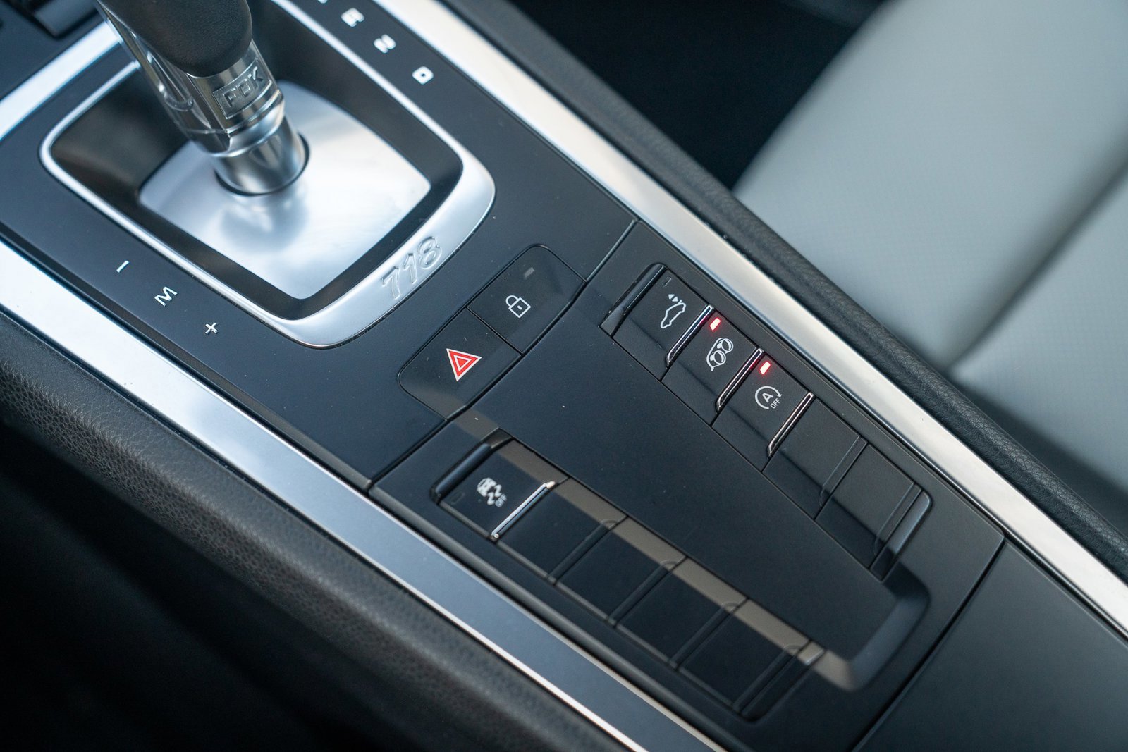 Used 2019 Porsche 718 Cayman S image 22