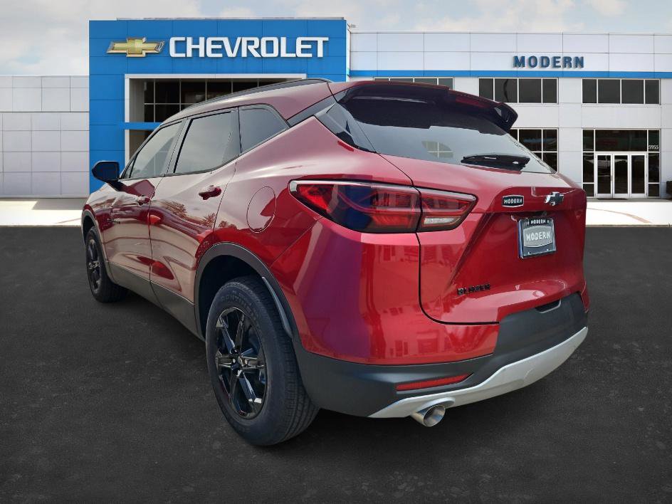 New 2025 Chevrolet Blazer LT image 4