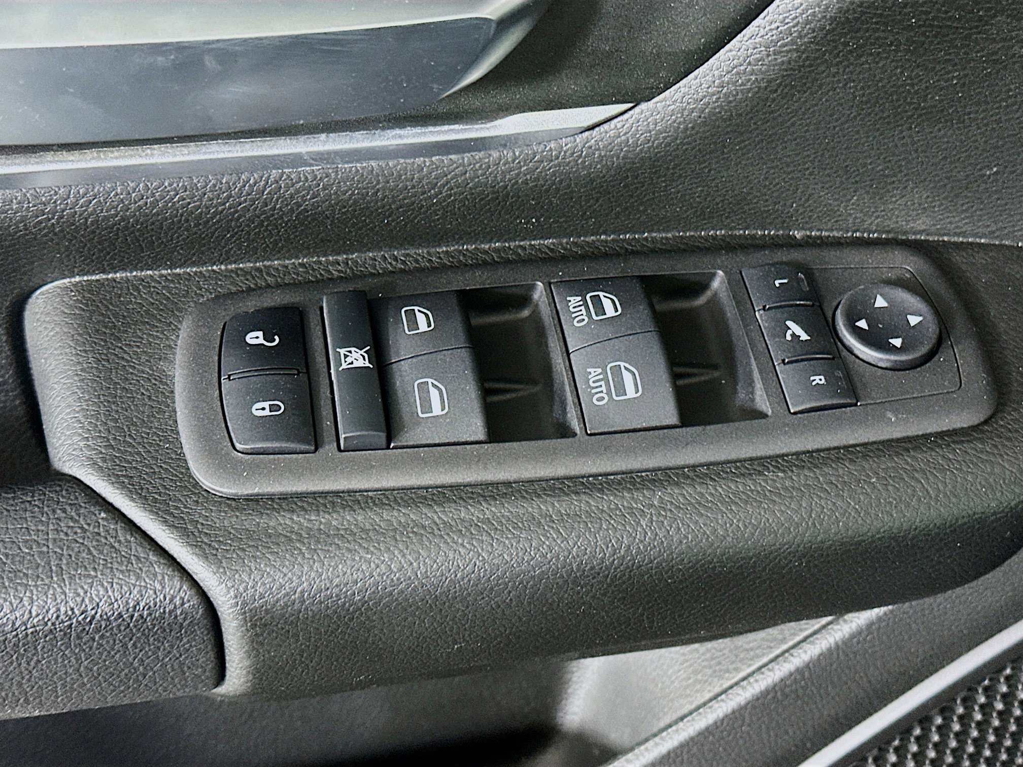 Used 2023 RAM 1500 Big Horn image 15