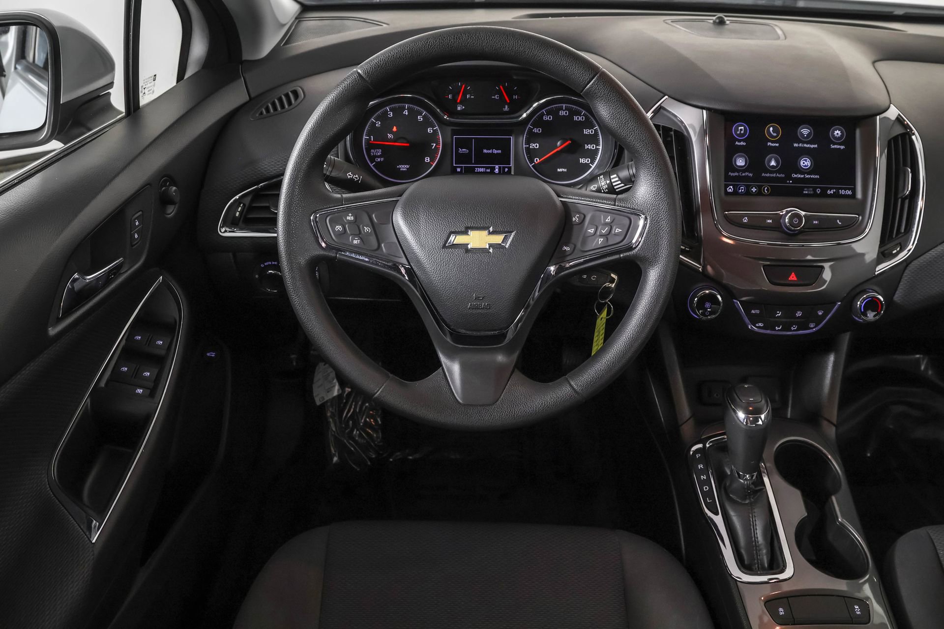 Used 2019 Chevrolet Cruze LT image 37