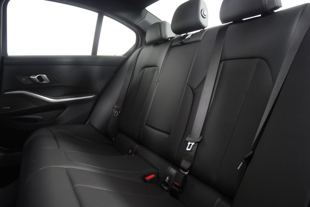 Used 2026 BMW 330i Sedan RWD image 15
