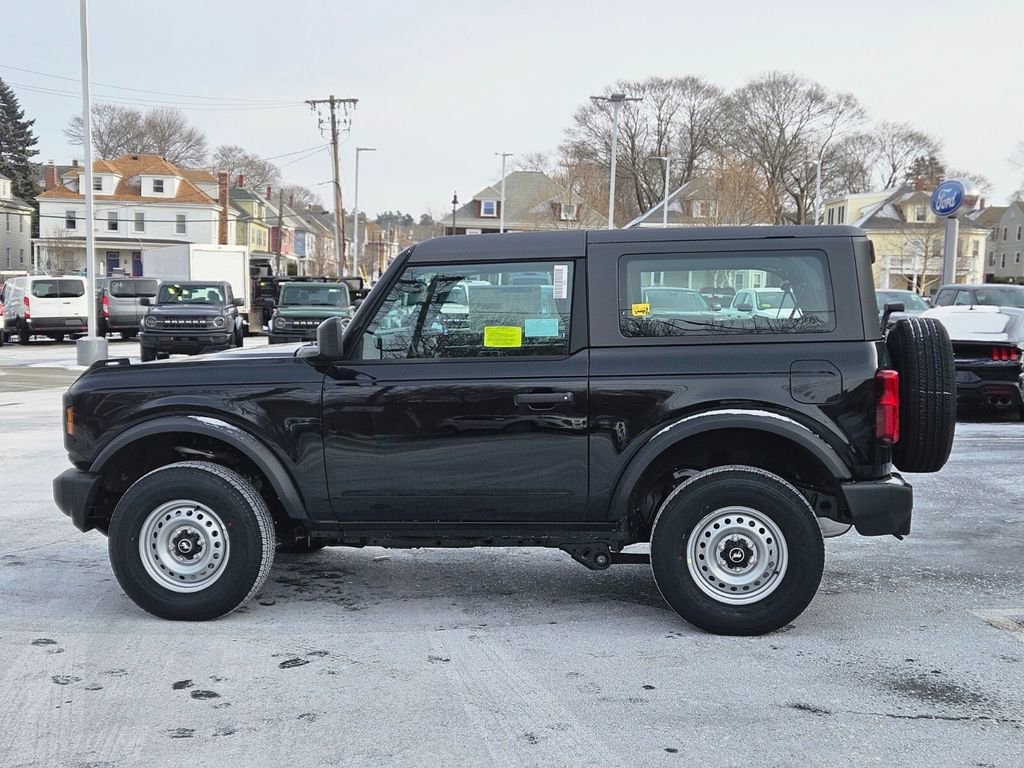 New 2025 Ford Bronco 2-Door image 2