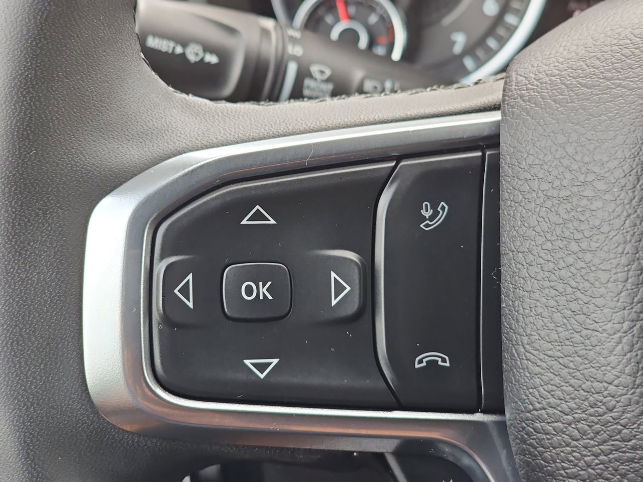 Used 2025 RAM 1500 Laramie w/ Sport Appearance Package AWD/4WD image 20