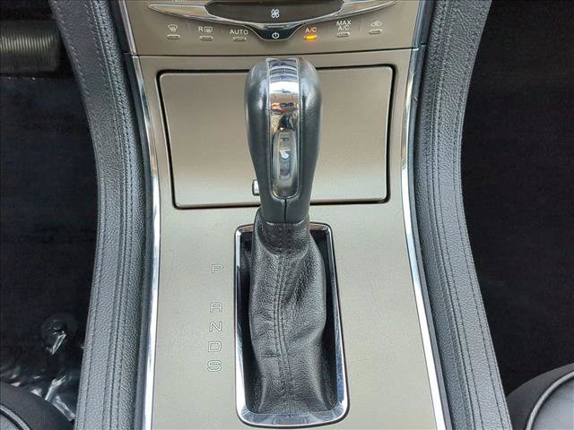Used 2013 Lincoln MKX AWD image 12