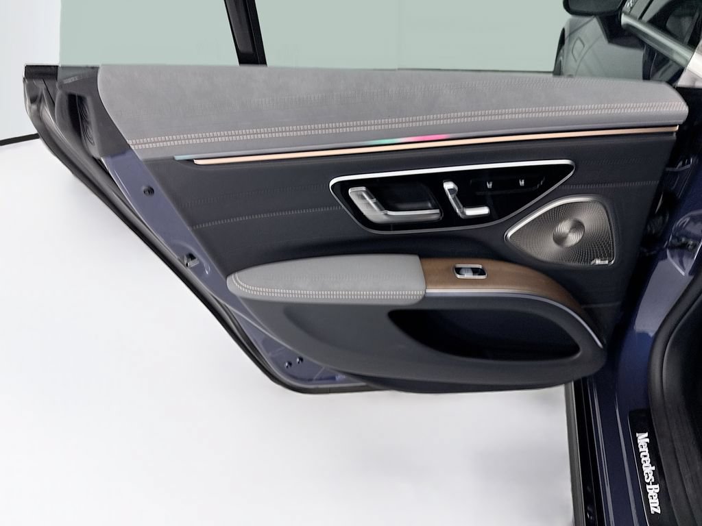 Certified 2024 Mercedes-Benz EQS 580 4MATIC Sedan image 25