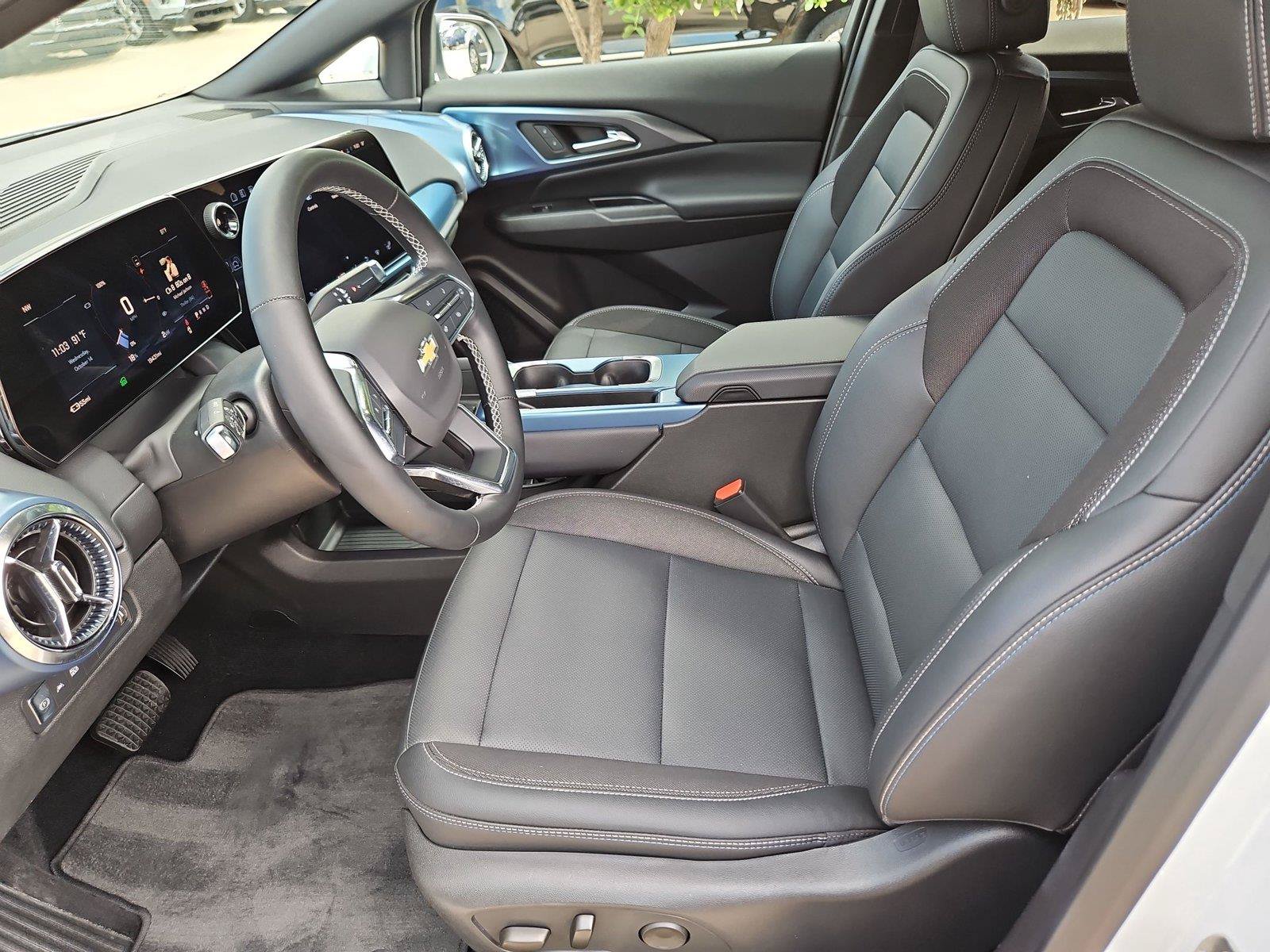 Used 2024 Chevrolet Equinox EV LT FWD image 10