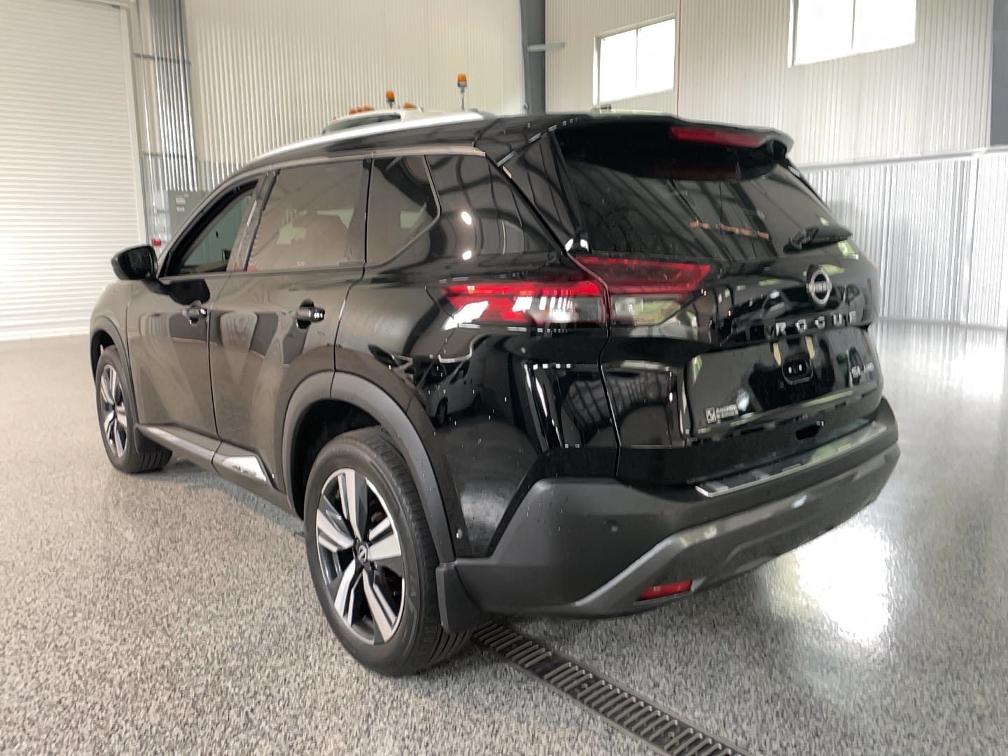 Used 2023 Nissan Rogue SL w/ SL Premium Package AWD/4WD image 19