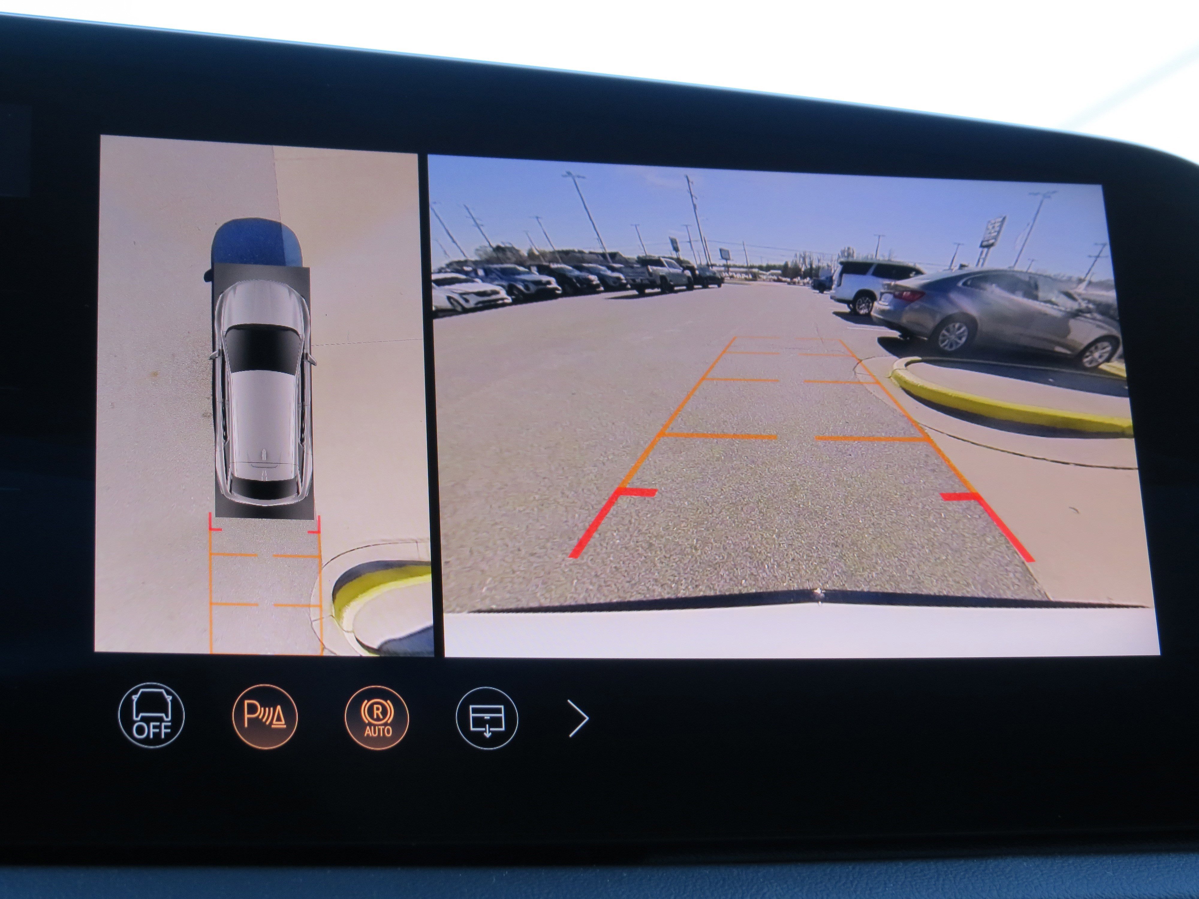 New 2026 Cadillac Optiq Sport 2 image 24