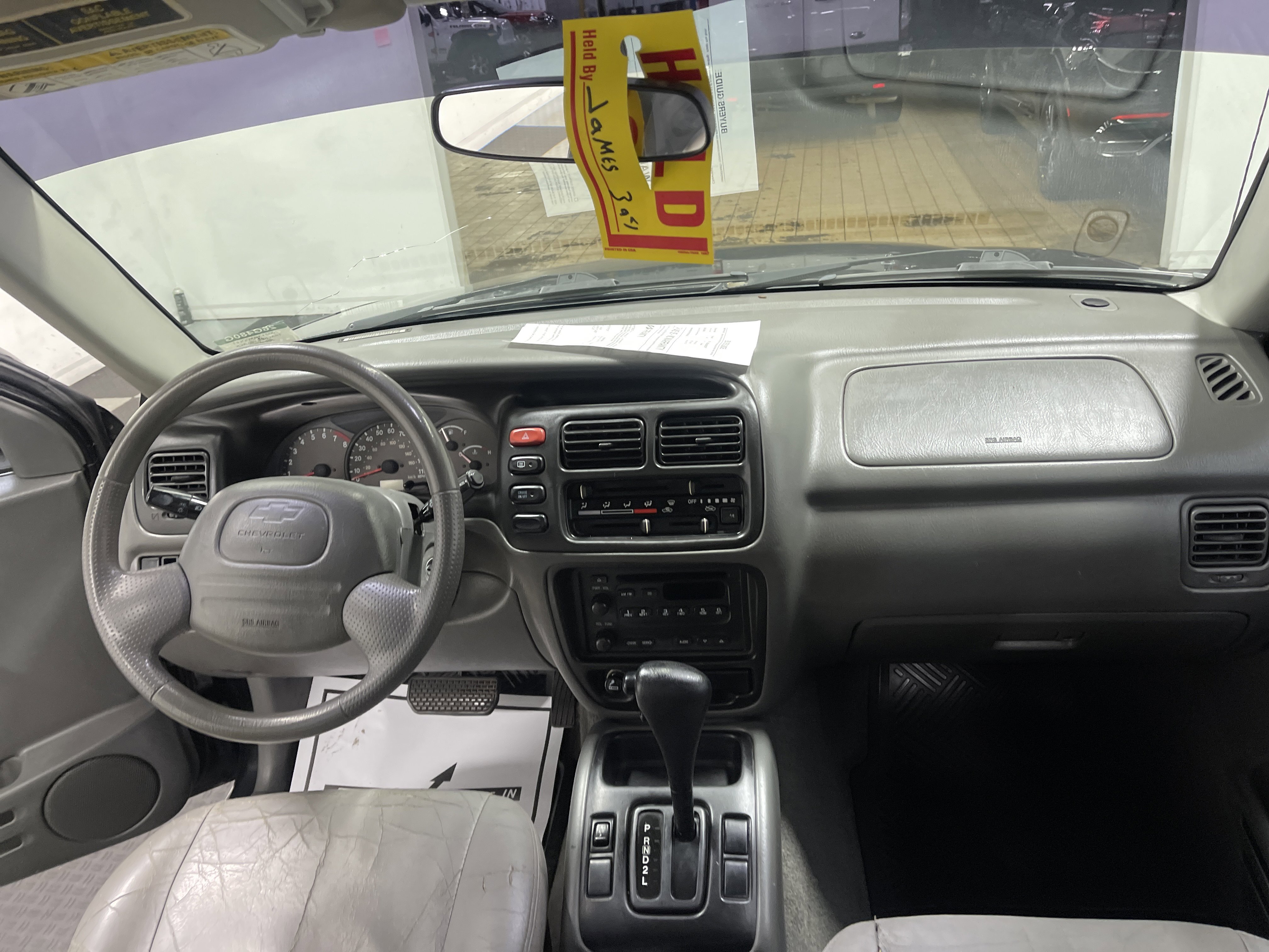 Used 2002 Chevrolet Tracker LT image 23