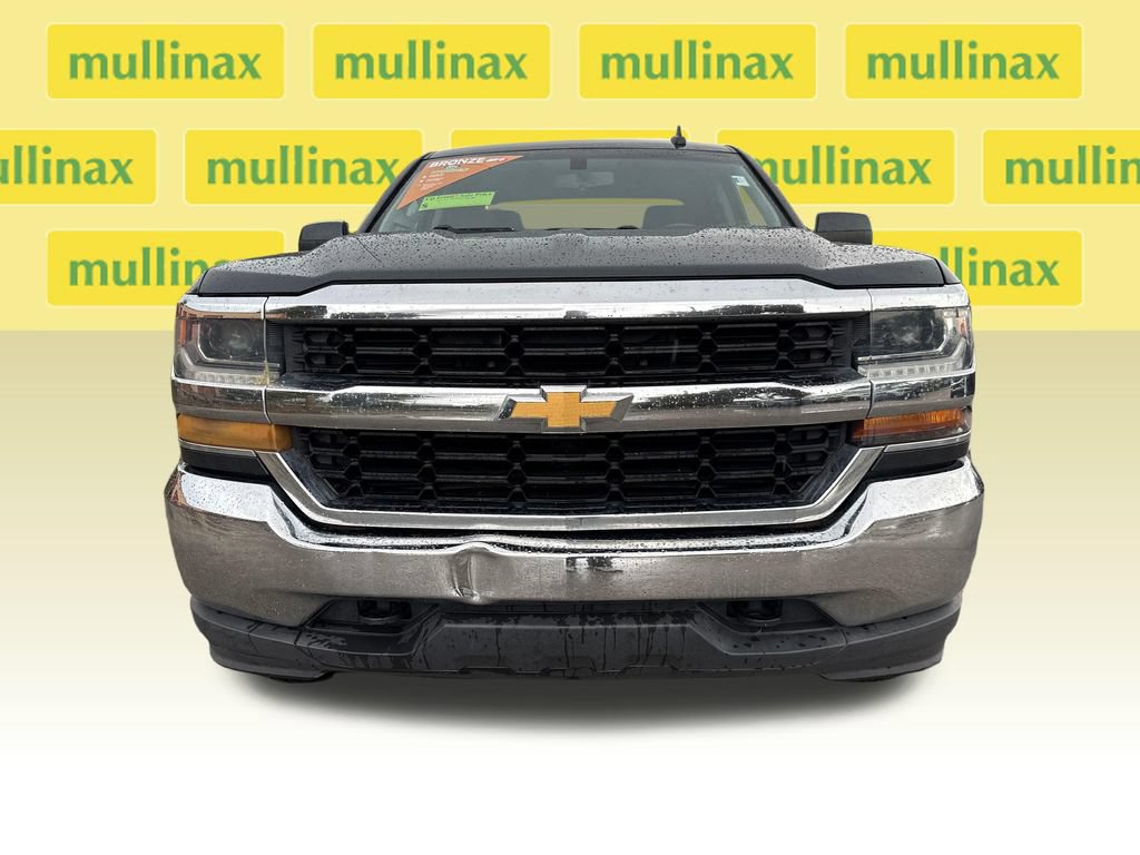 Used 2018 Chevrolet Silverado 1500 LT AWD/4WD image 8