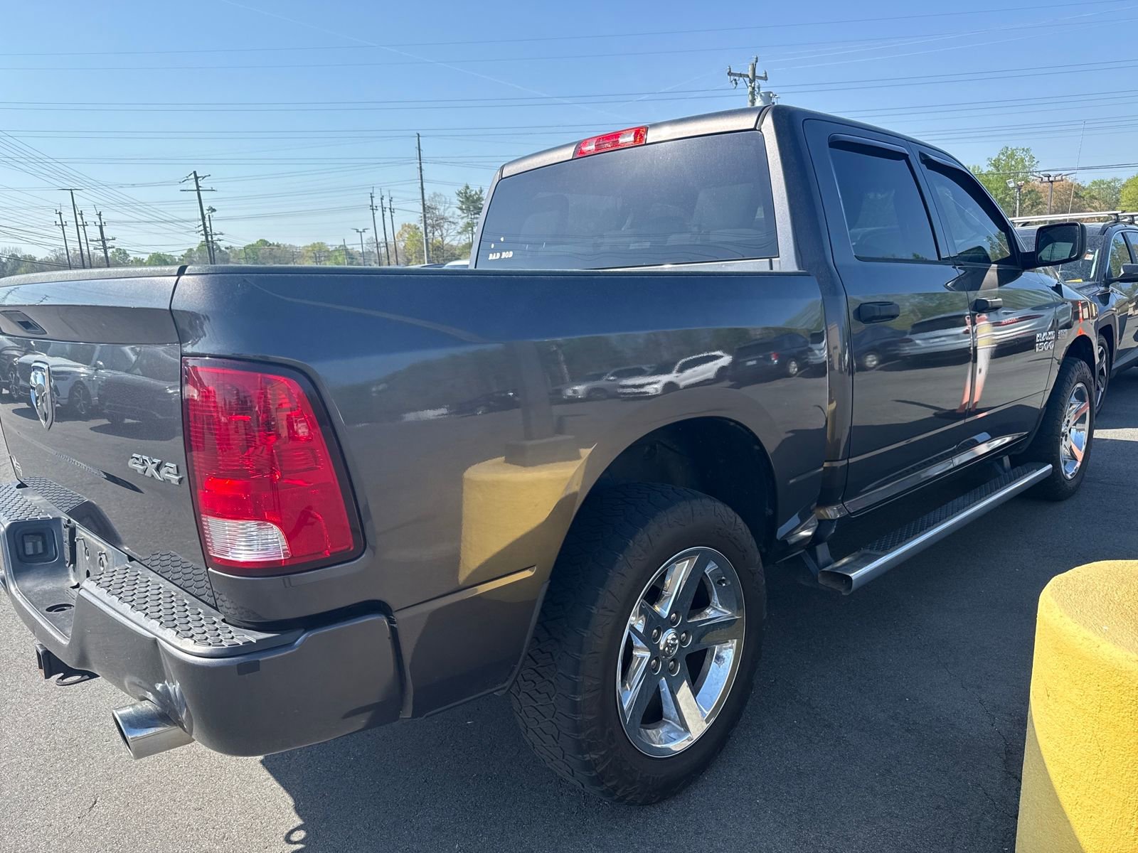 Used 2017 RAM 1500 Express image 5