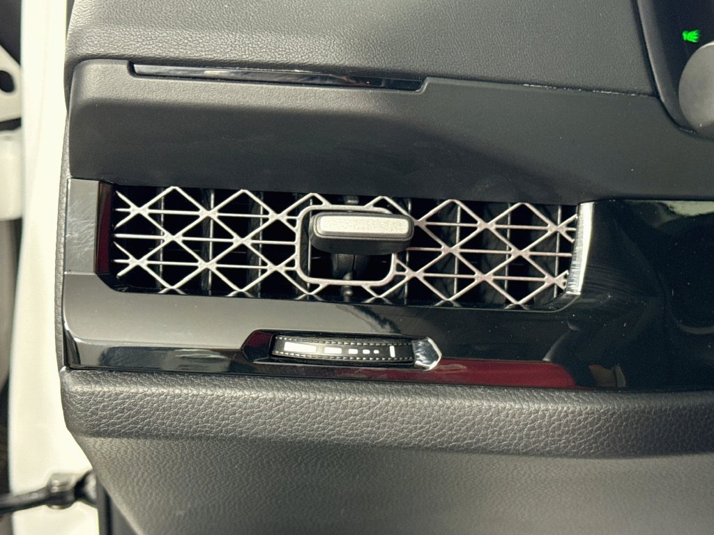 Used 2025 Honda Accord Touring image 10