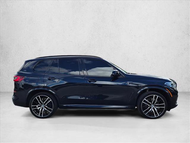 Used 2022 BMW X5 M50i w/ Executive Package AWD/4WD image 4