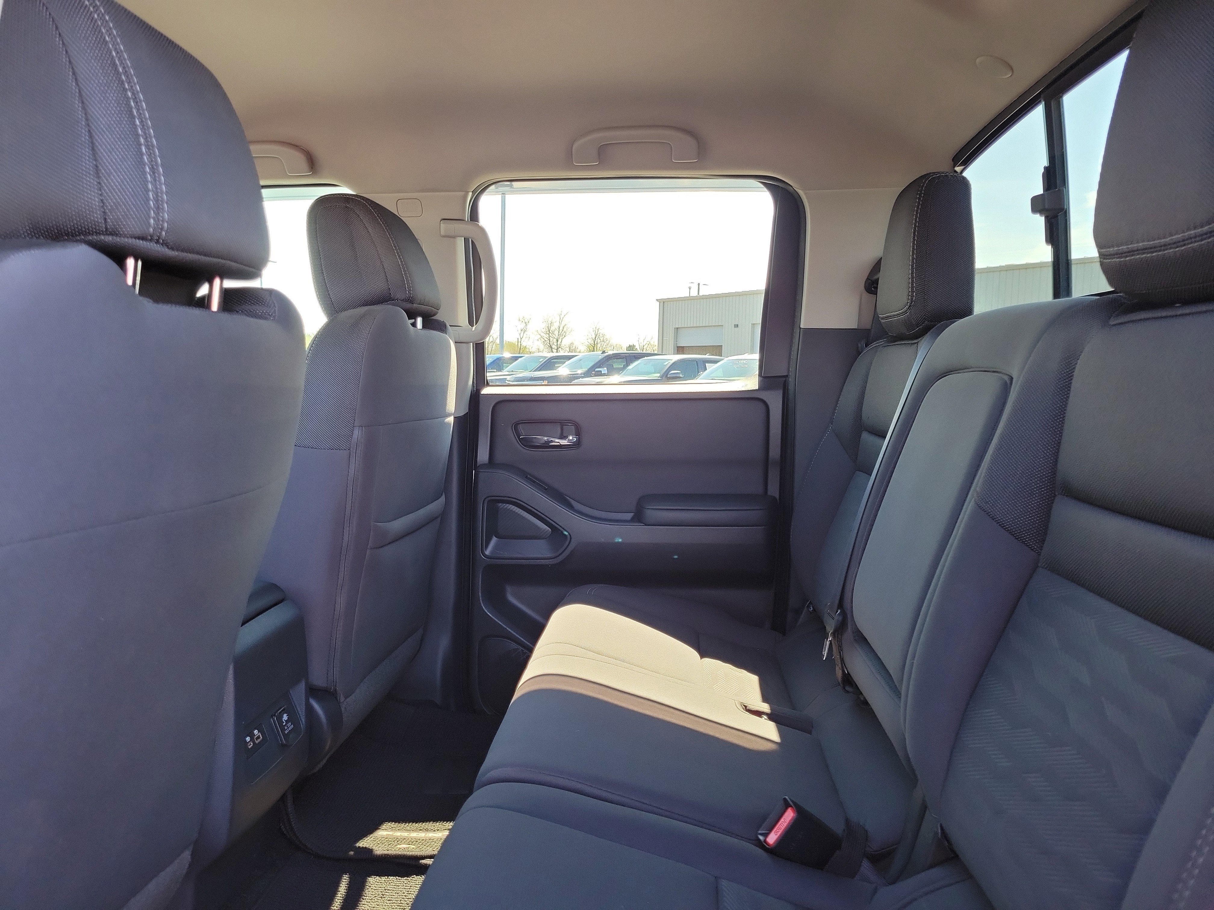 Certified 2023 Nissan Frontier SV w/ SV Convenience Package image 11