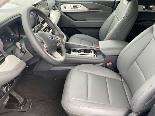 New 2026 Ford Explorer Active w/ Active Comfort Package image 6