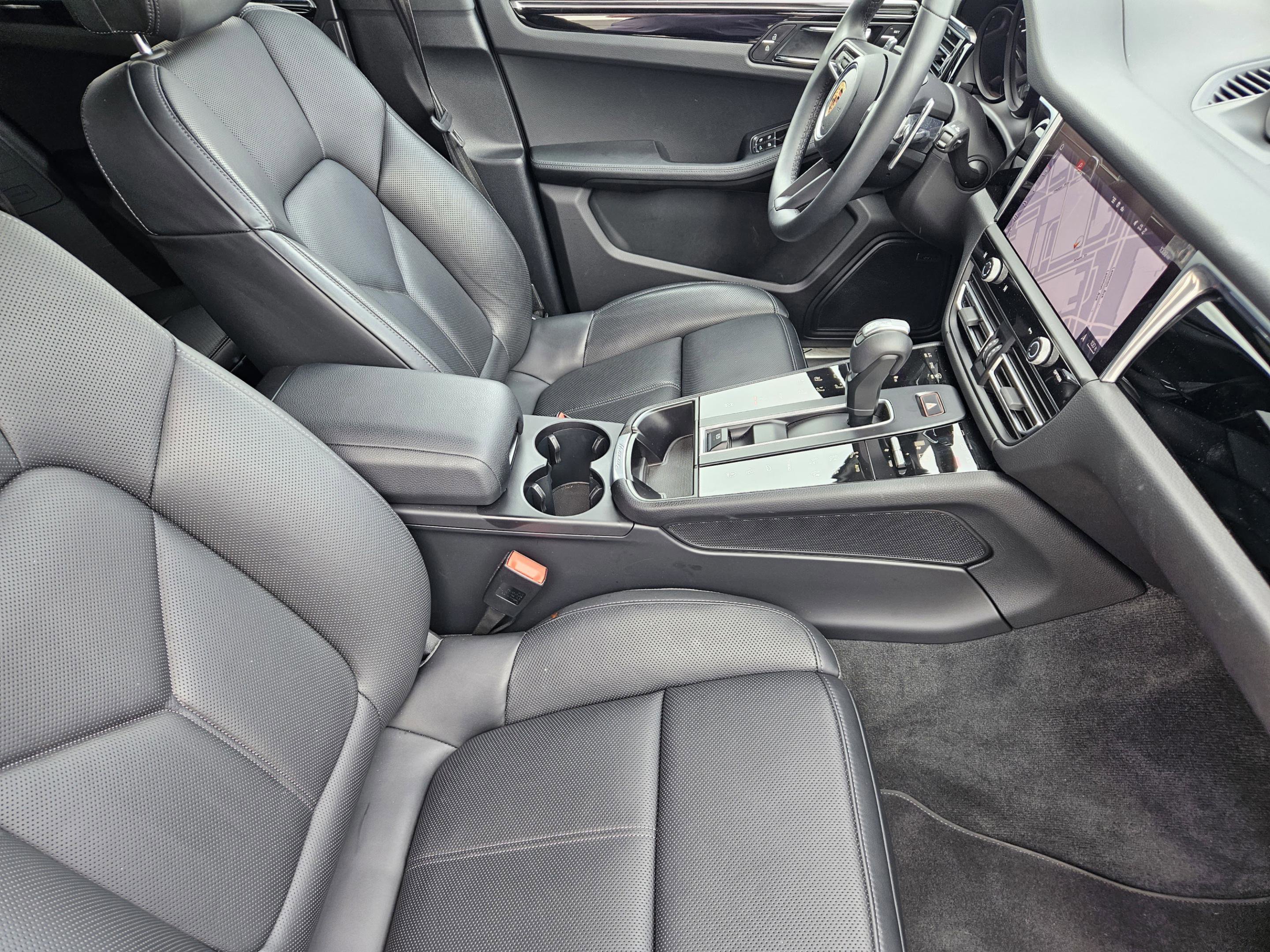 Certified 2026 Porsche Macan S image 12