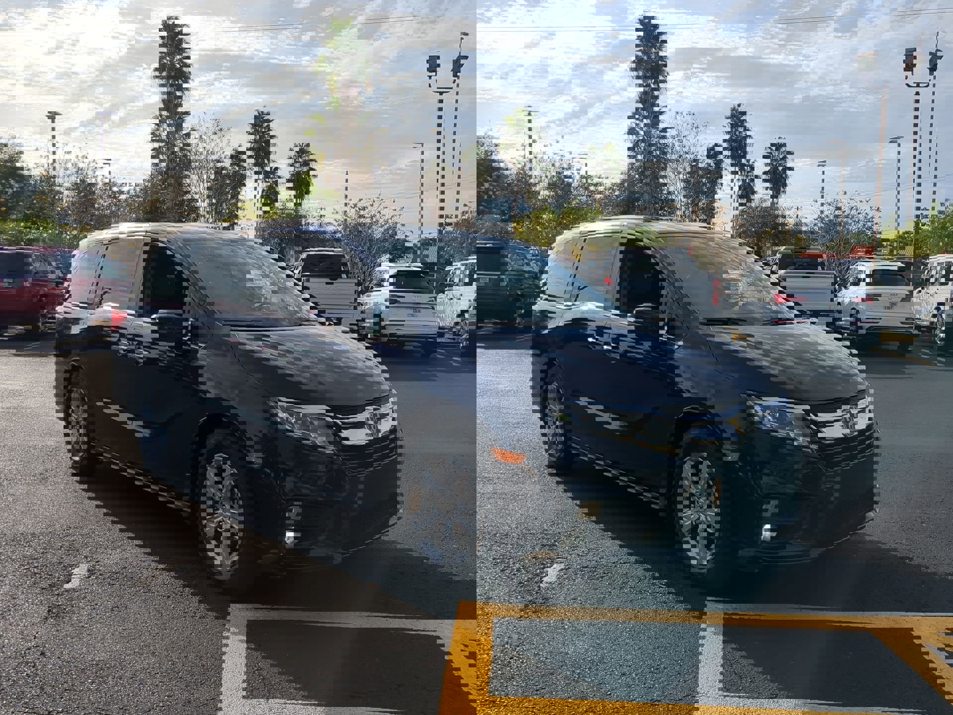 Used 2019 Honda Odyssey EX image 2