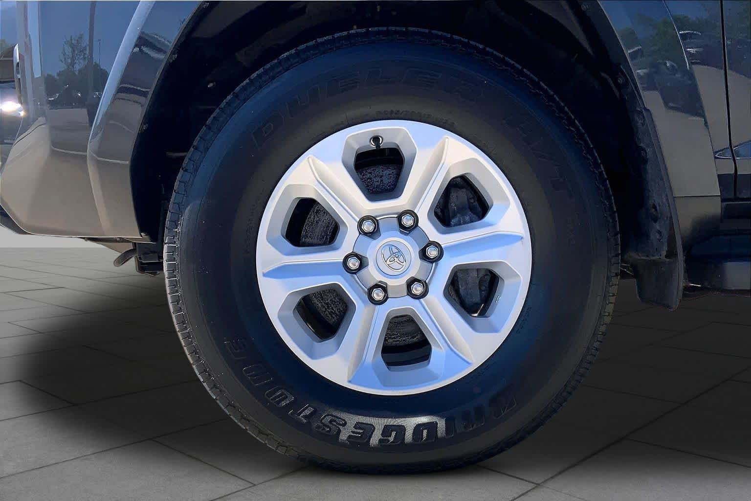 Used 2024 Toyota 4Runner SR5 Premium AWD/4WD image 11