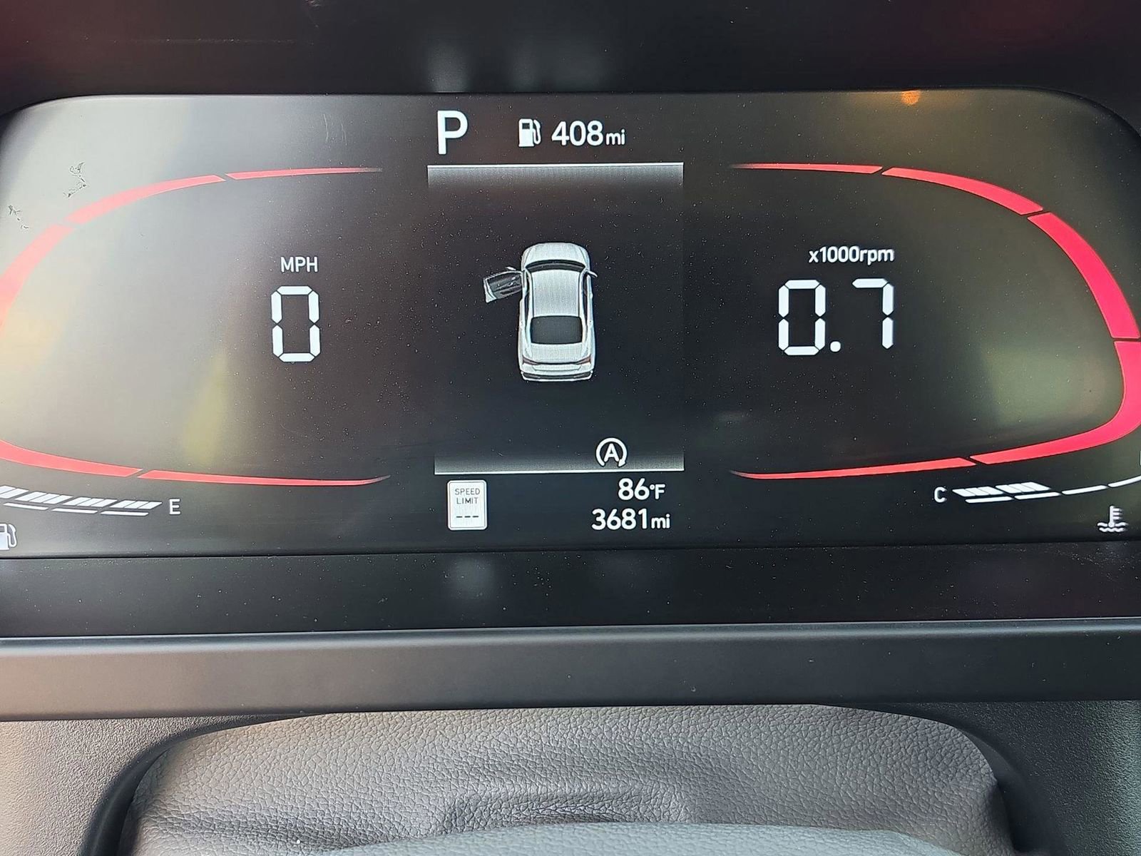 Used 2025 Hyundai Elantra SE image 34