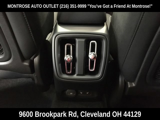 New 2024 Volvo XC40 Recharge Plus w/ Protection Package Premier RWD image 28