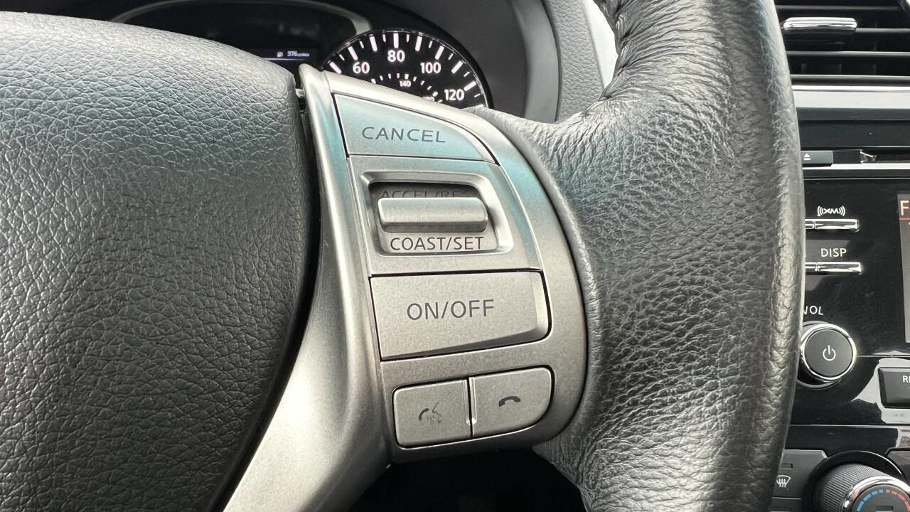 Used 2015 Nissan Altima 2.5 SV w/ Convenience Package FWD image 21