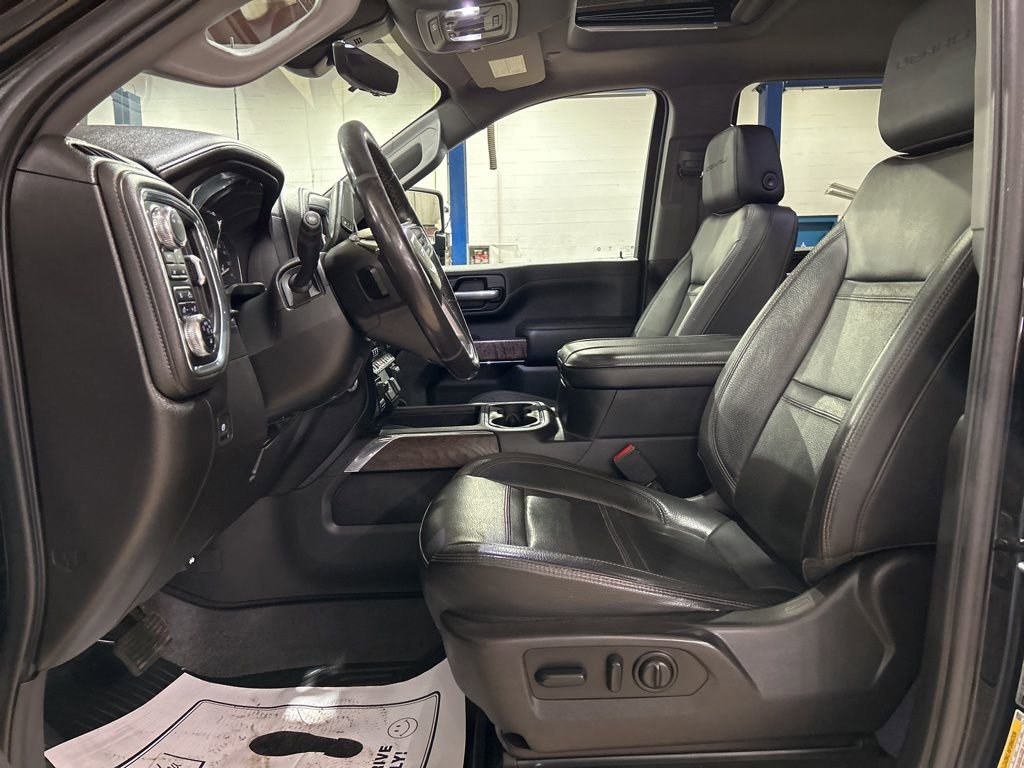 Used 2023 GMC Sierra 2500 Denali w/ Denali Ultimate Package image 18