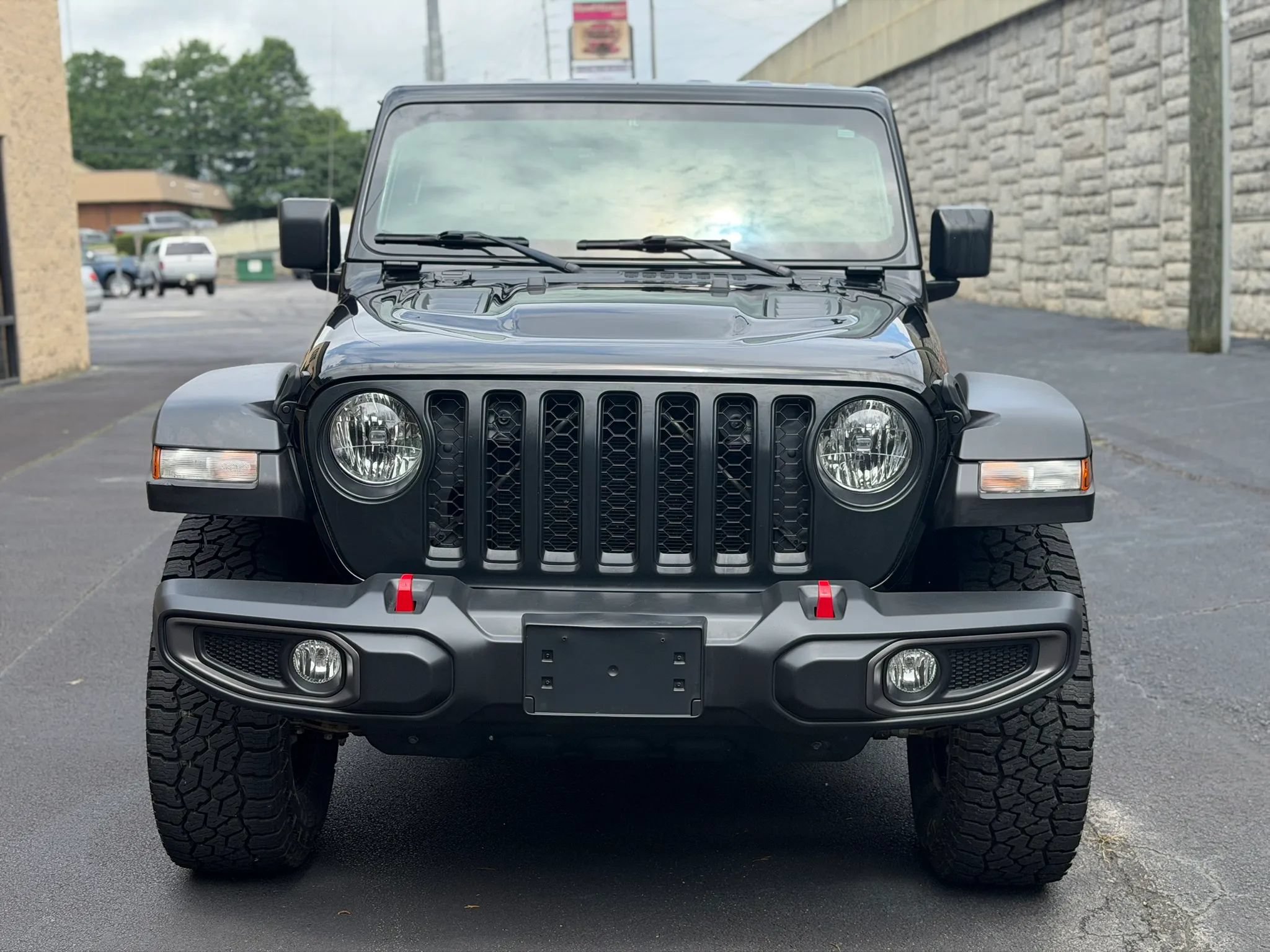 Used 2023 Jeep Gladiator Rubicon w/ Cold Weather Group AWD/4WD image 4