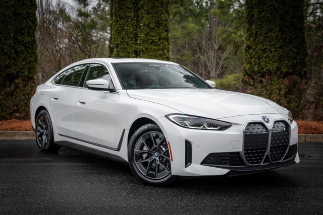 Used 2023 BMW i4 eDrive35 image 5