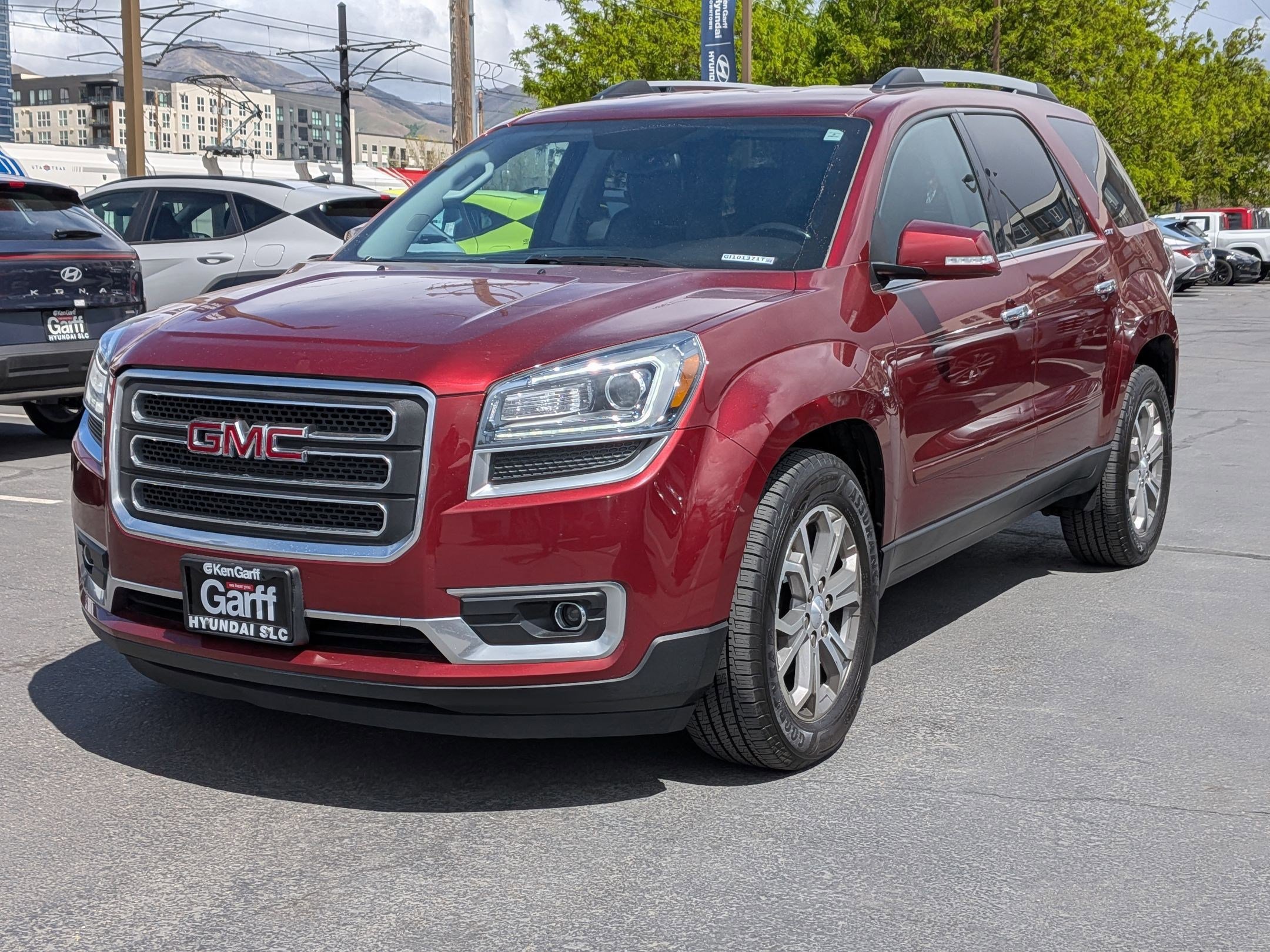 Used 2016 GMC Acadia SLT image 10