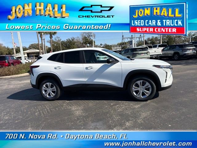 Used 2026 Chevrolet Trax LS image 18