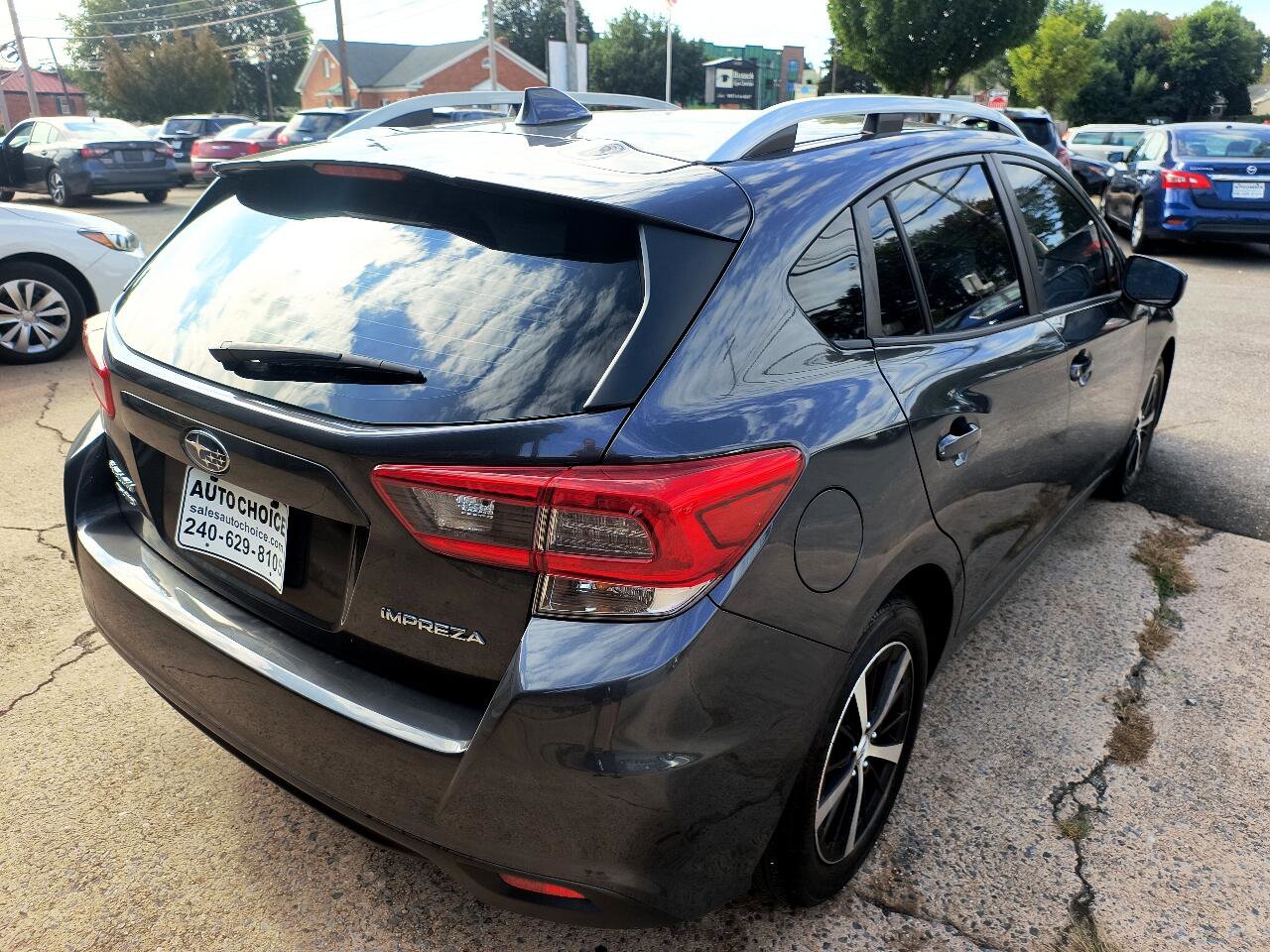 Used 2023 Subaru Impreza 2.0i Premium image 16