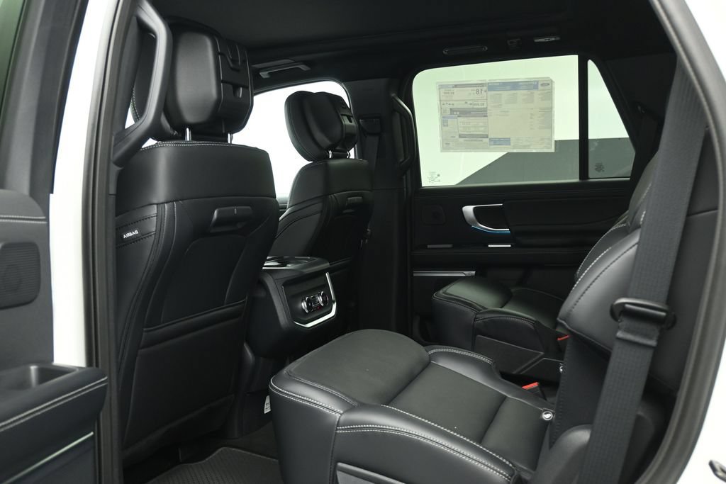 New 2027 Ford Expedition Platinum w/ Stealth Appearance Package AWD/4WD image 15