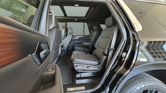 Used 2026 GMC Yukon Denali w/ Sun & Power Step Package AWD/4WD image 17