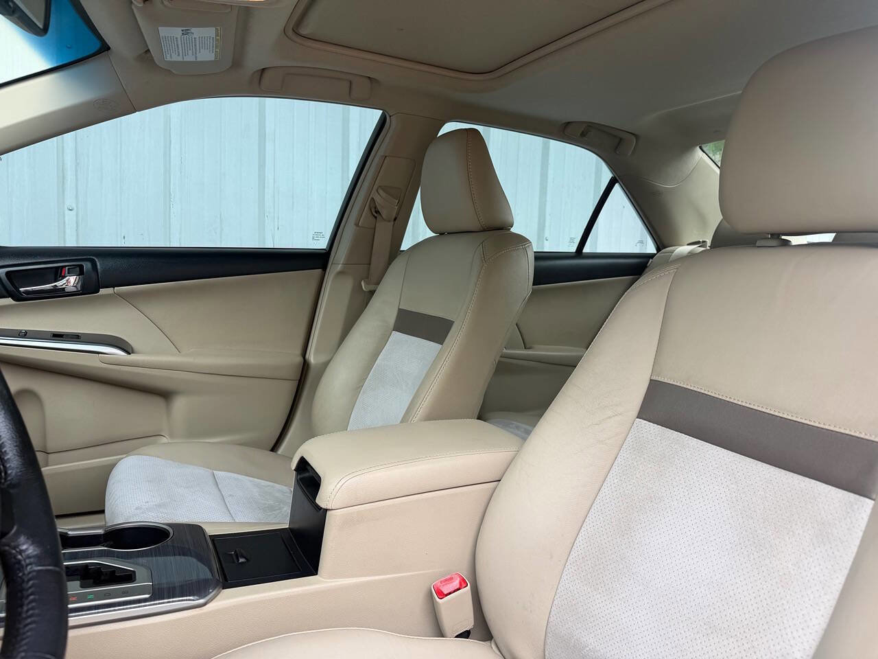 Used 2012 Toyota Camry XLE FWD image 10