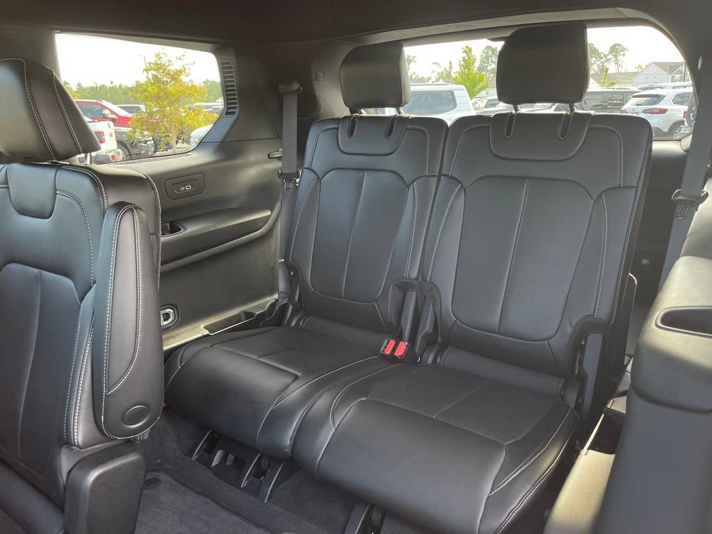 Used 2025 Jeep Grand Cherokee L Limited w/ Luxury Tech Group II AWD/4WD image 43