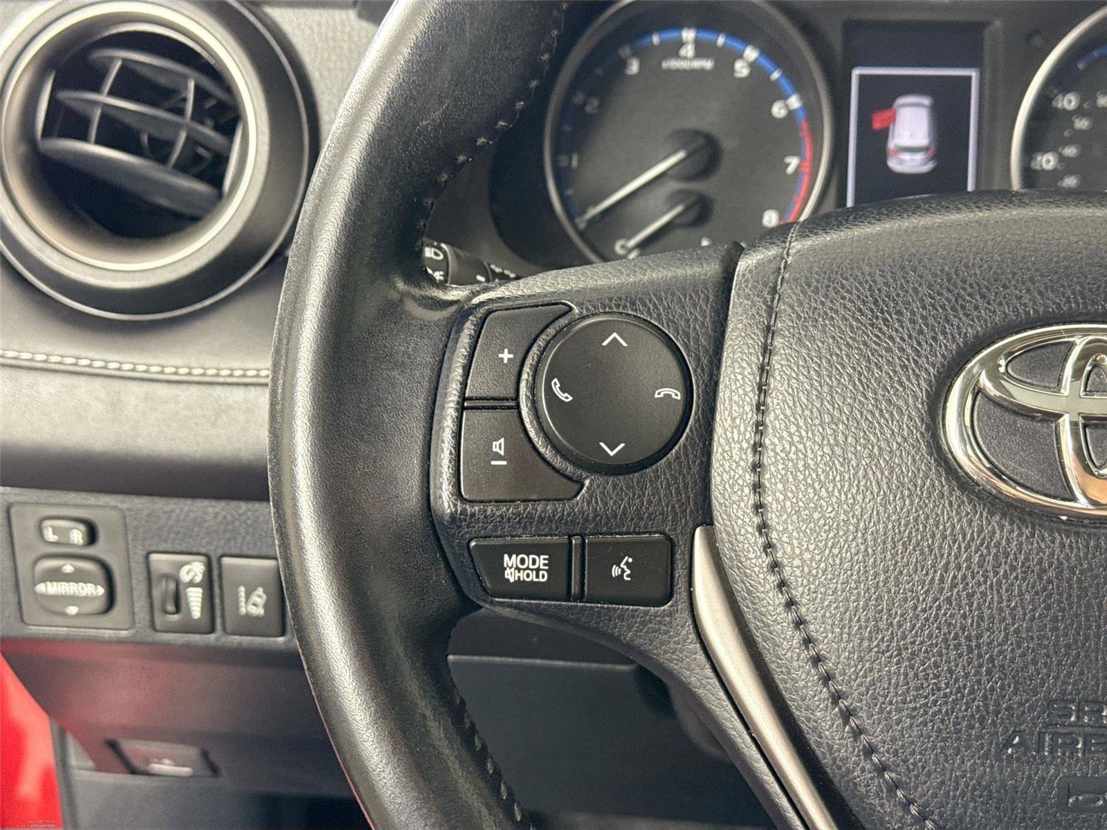 Used 2017 Toyota RAV4 XLE image 16