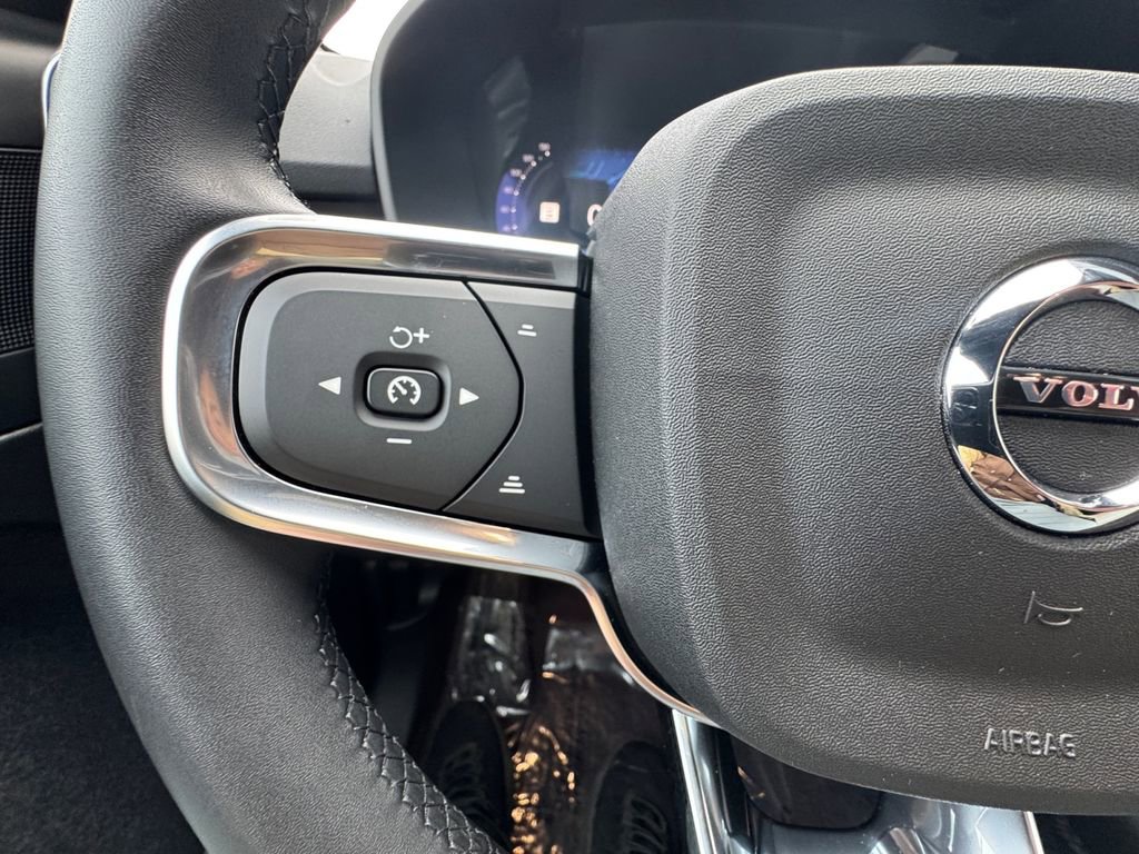 Used 2026 Volvo EX40 Plus w/ Climate Package image 13