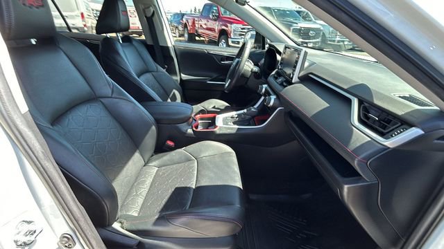 Used 2021 Toyota RAV4 TRD Off-Road w/ TRD Off-Road Weather Package AWD/4WD image 11
