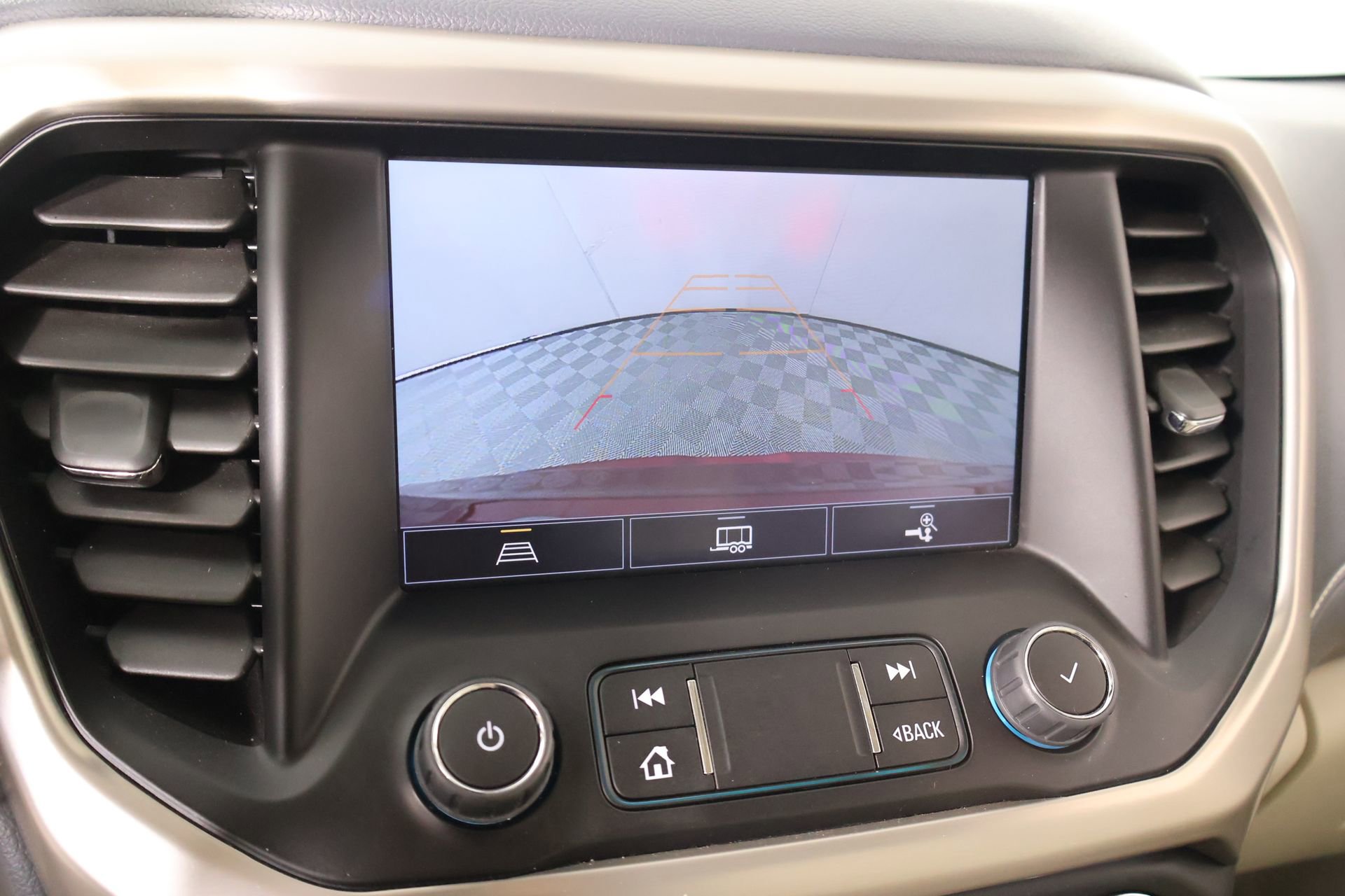 Used 2022 GMC Acadia Denali w/ Trailering Package FWD image 6