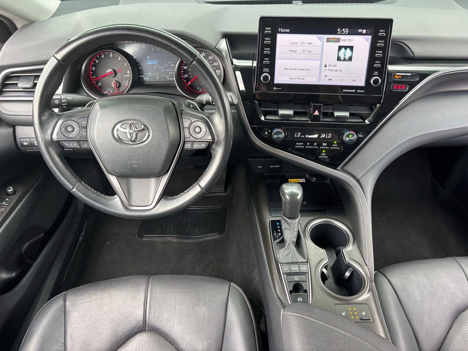 Used 2023 Toyota Camry XSE FWD image 16