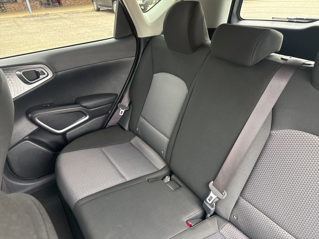 Used 2024 Kia Soul LX w/ Option Group 015 image 12