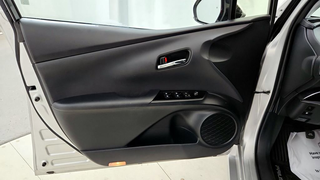 Certified 2018 Toyota Prius Prime Premium FWD image 22