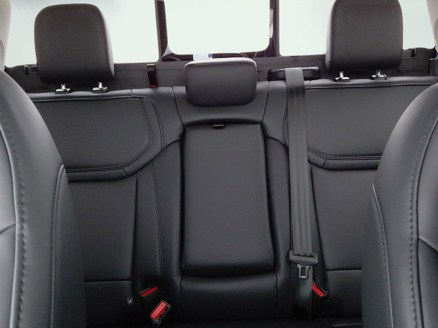 New 2026 Ford Maverick Lariat w/ Black Appearance Package image 36