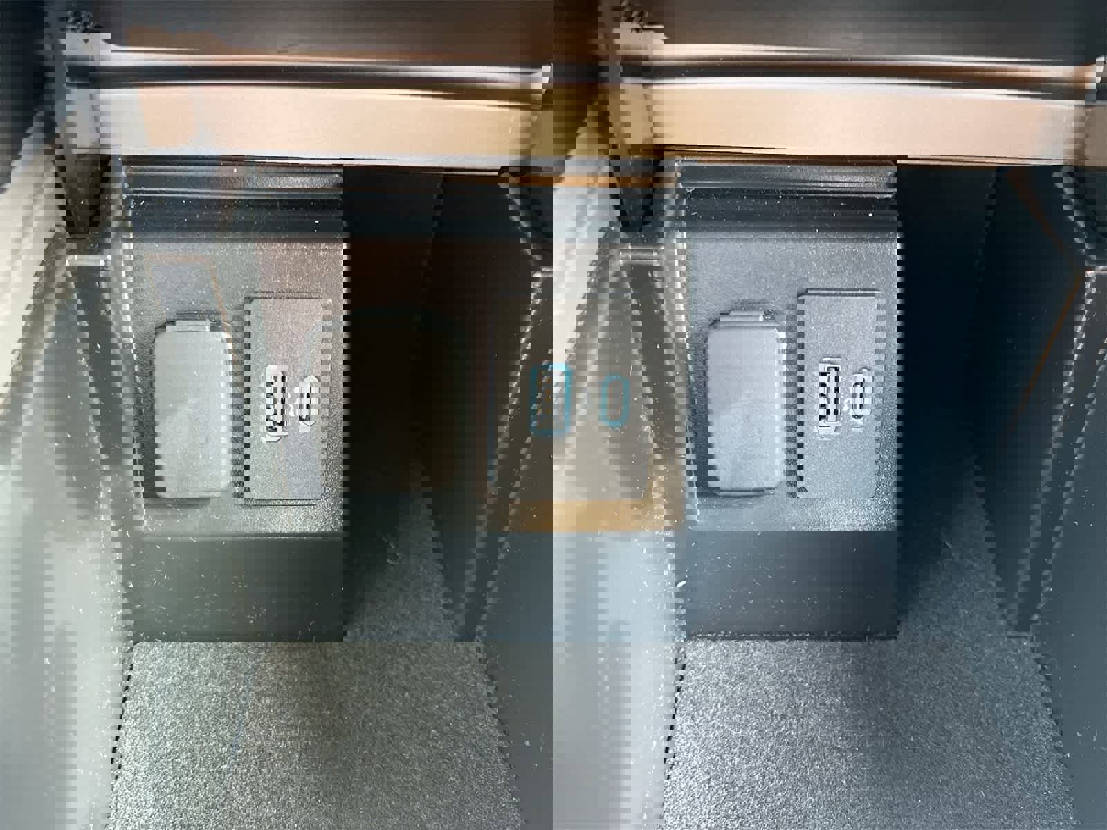 Used 2023 Ford Explorer XLT w/ Equipment Group 202A image 31