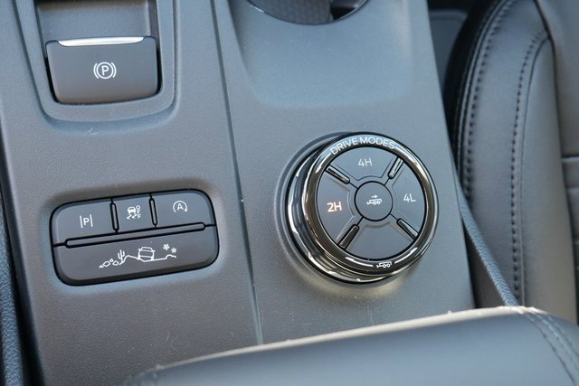 New 2025 Ford Ranger Lariat w/ FX4 Off-Road Package image 22